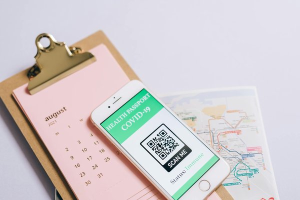 Wie kann man die perfekte Reisezeit für tropische Ziele ermitteln?